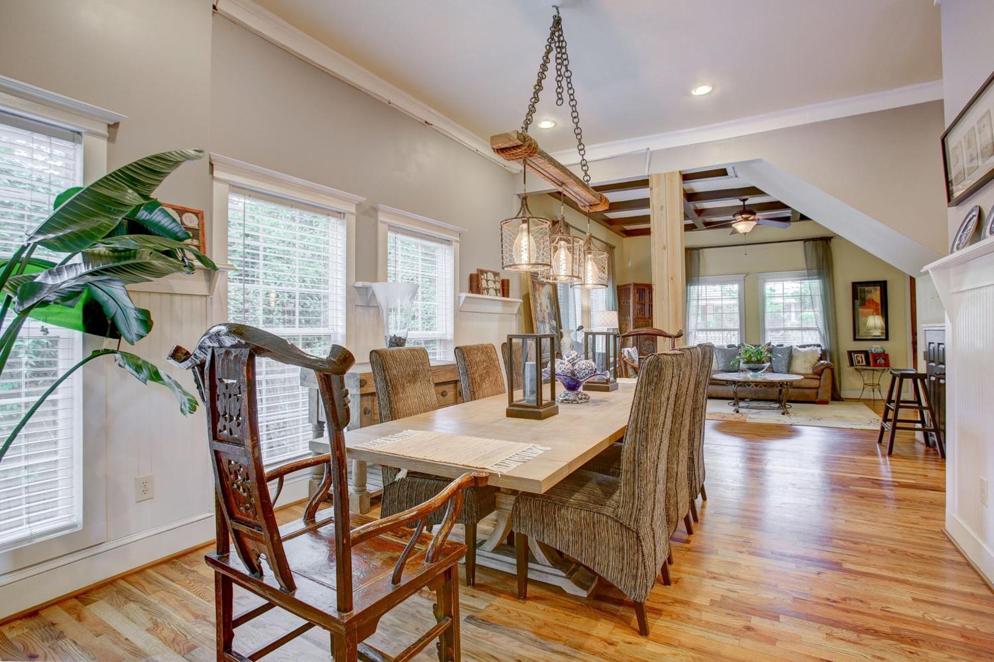 Sleeps16, Spacious Home, Close To Downtown, Beltline, And Walk To Restaurants, 75" Tv, 2 Person Jacuzzi, Ping Pong Atlanta Eksteriør bilde
